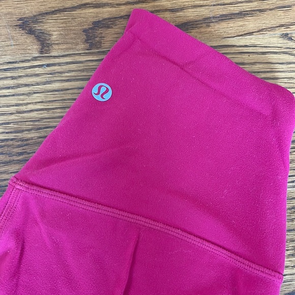Lululemon size 4 align legging 25" - Picture 2 of 2